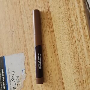 New Sealed Matte Lip Crayon in 516 Chocolate Delight by L'Oreal